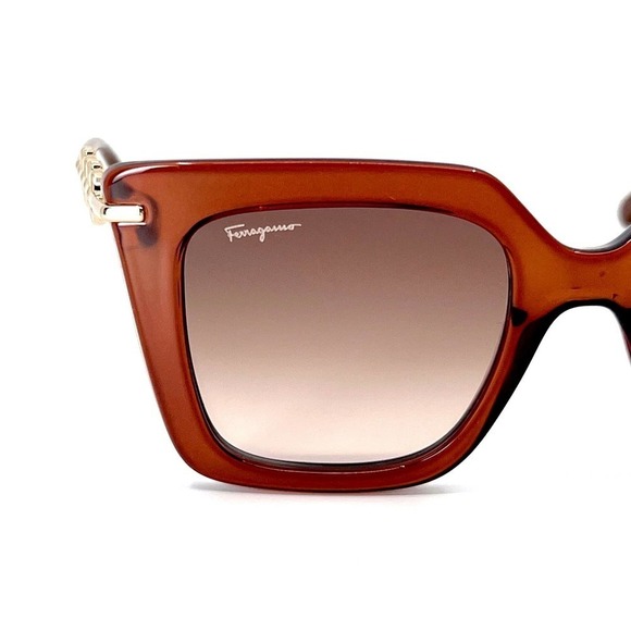 NEW!!! SALVATORE FERRAGAMO Sunglasses SF1041S 232 Authentic